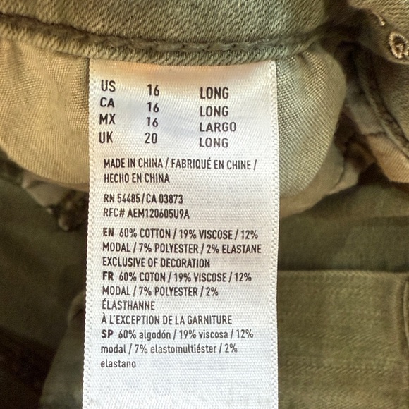 American Eagle Outfitters Green Super High Rise - Super Super Stretch Jegging - Picture 3 of 10